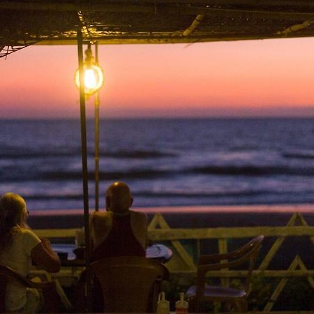 Sunset Cafe Hotel Gokarna  Exterior photo