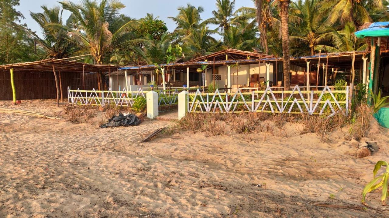 Sunset Cafe Hotel Gokarna  Exterior photo